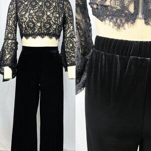 Lord & Taylor wide leg high waisted stretch witchy black velvet trousers large